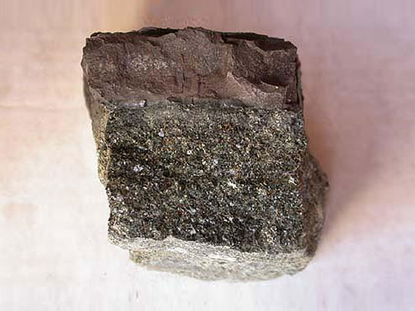 河南輝綠巖制砂機(jī)價(jià)格怎么樣？