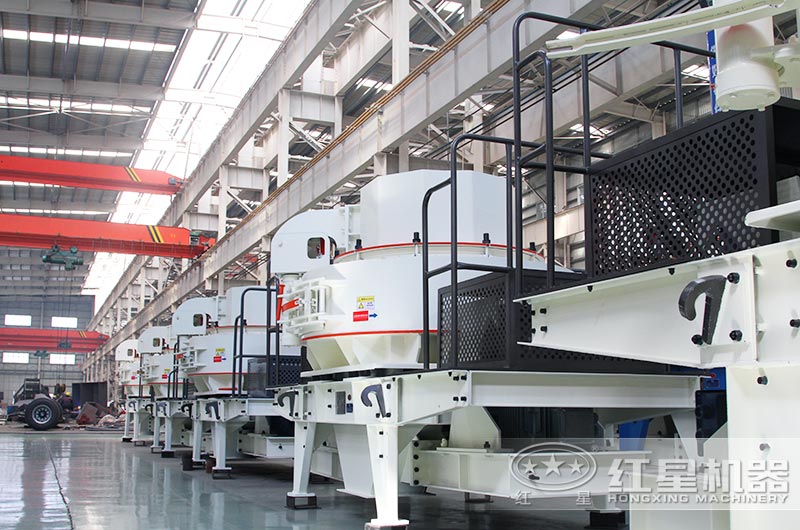 青石制砂機(jī)_青石頭打沙機(jī)，時產(chǎn)10-500噸不是事